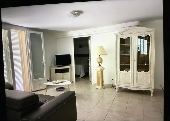 Διαμέρισμα Paisibles Alata
